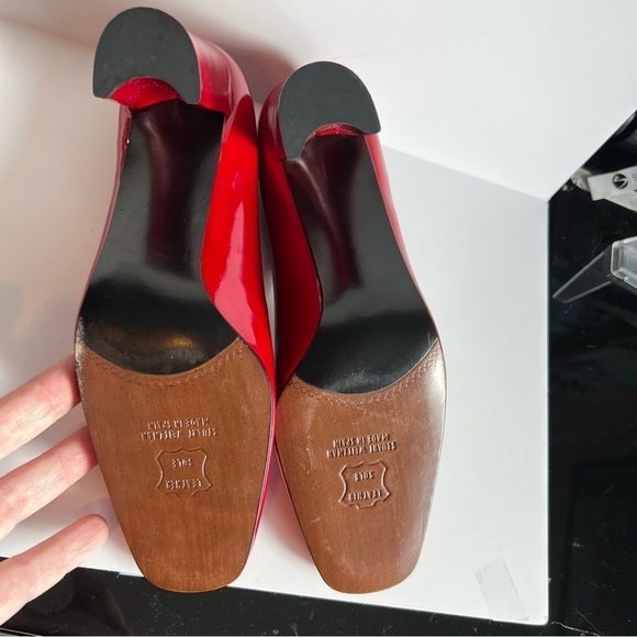 Stuart Weitzman Holly 60 Pump Size 7.5. 60-mm Block Heel. Red Patent Leather. - Picture 2 of 12